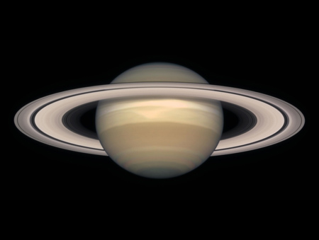 Saturn in Black2